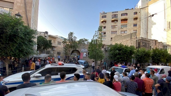 جثة على سطح عمارة برام الله