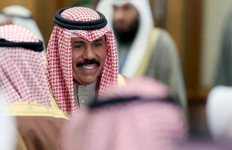 أمير الكويت الجديد يؤدي اليمين الدستورية، وهذه سيرته
