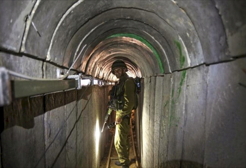 إصابة جندي إسرائيلي دخل لأنفاق غزة بحالة غريبة!