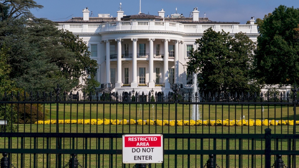 المزيد من إصابات كورونا في البيت الأبيض