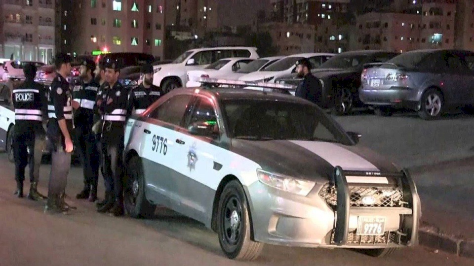 كويتي يطلق النار على خادمته بعد خلاف بينهما