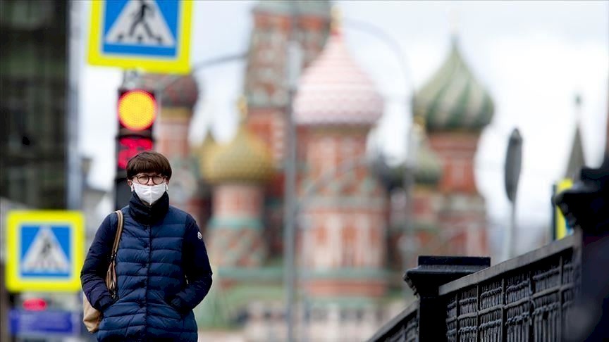 العالم يُسجل أعلى حصيلة يومية بإصابات (كورونا) منذ بدء الجائحة