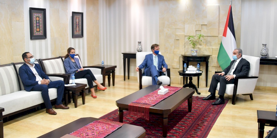 الاتحاد الأوروبي يؤكد مجدداً: لا ننوي وقف دعم السلطة 