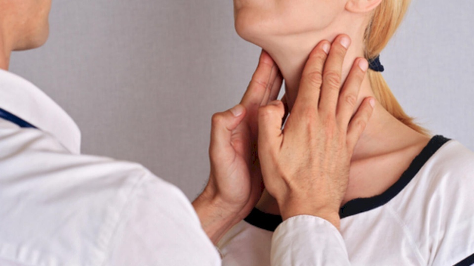 ما خطورة مشكلات الغدة الدرقية؟