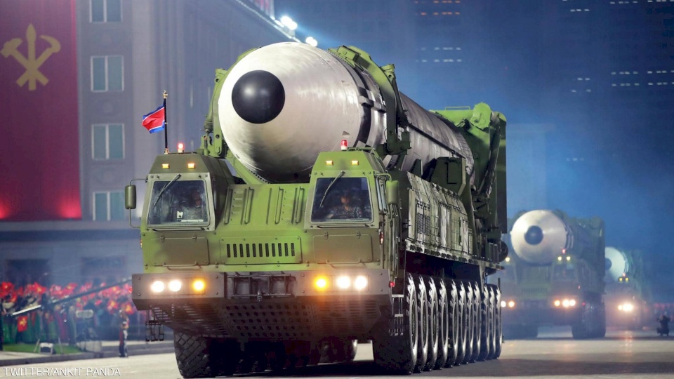 صور وفيديو:  تعرف إلى صاروخ كوري نووي وصفوه بوحش يصل لأي مكان