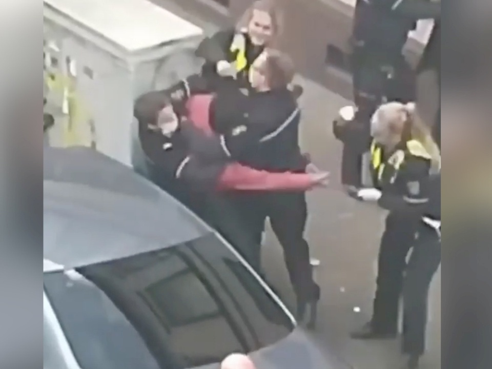 فيديو: اعتقال عنيف لتونسي في ألمانيا يشعل مواقع التواصل