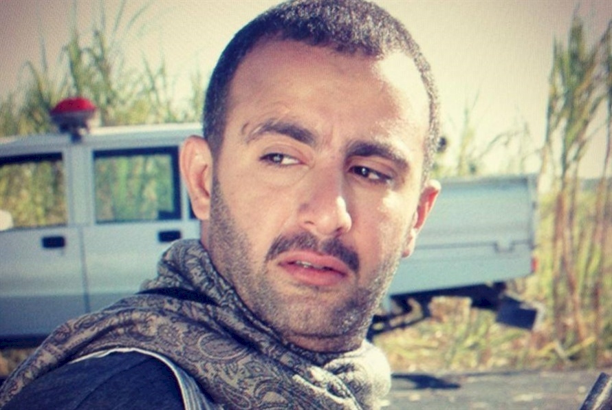 شاهد: قناة مصرية تحذف مقطعا للفنان القدير أحمد السقا غنى فيه لفلسطين