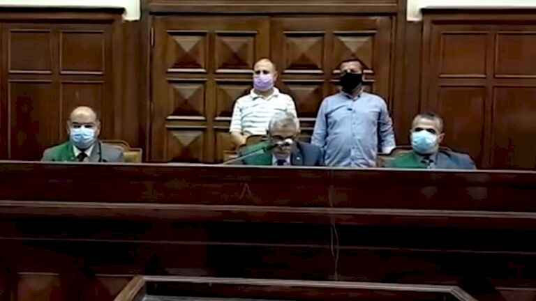 شاهد- الإعدام لمصري اغتصب ابنته 9 مرات