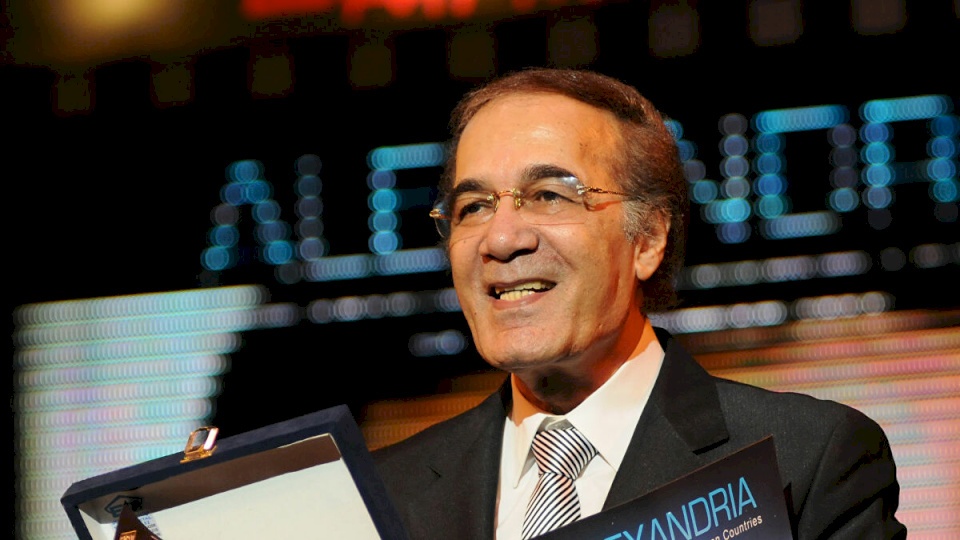 محمود ياسين.. وفاة الفنان صاحب الصوت الرخيم