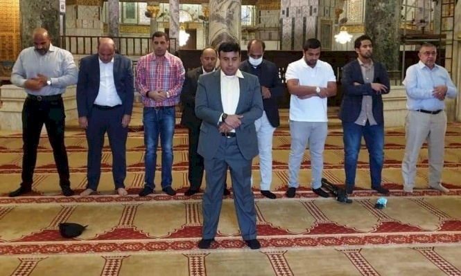 صورة- الاحتلال يعتقل شابًّا بسبب "رصده زيارة تطبيعية لوفد إماراتيّ"