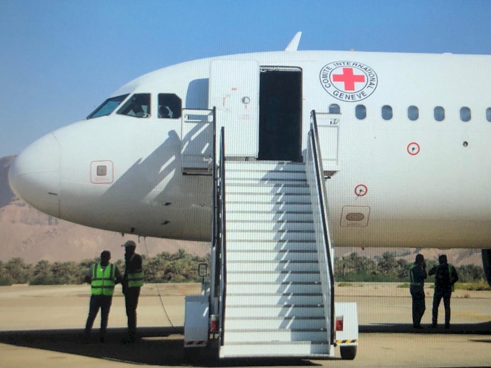 تنفيذ أكبر عملية تبادل أسرى بين الحكومة اليمنية والحوثيون