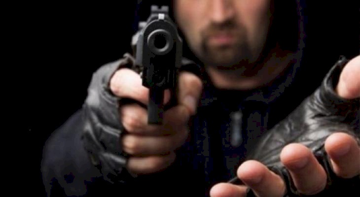 مصادر: سطو مسلح على سيارة بعناتا والخسائر 200 ألف شيقل