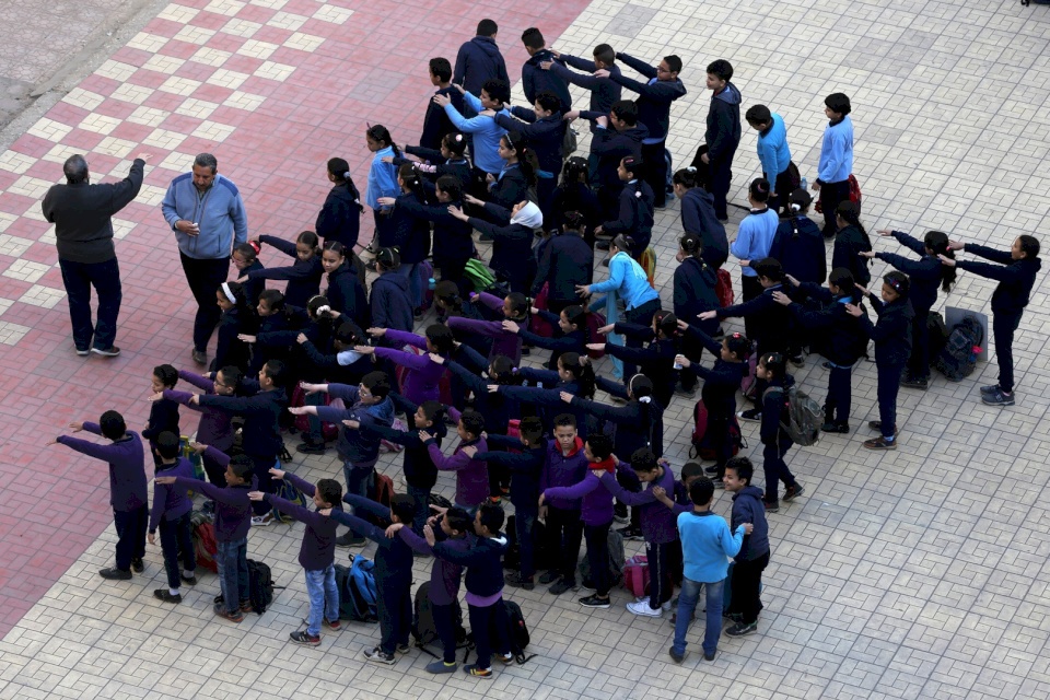 جدل في مصر بعد إجبار طالبة على ارتداء الحجاب بالمدرسة