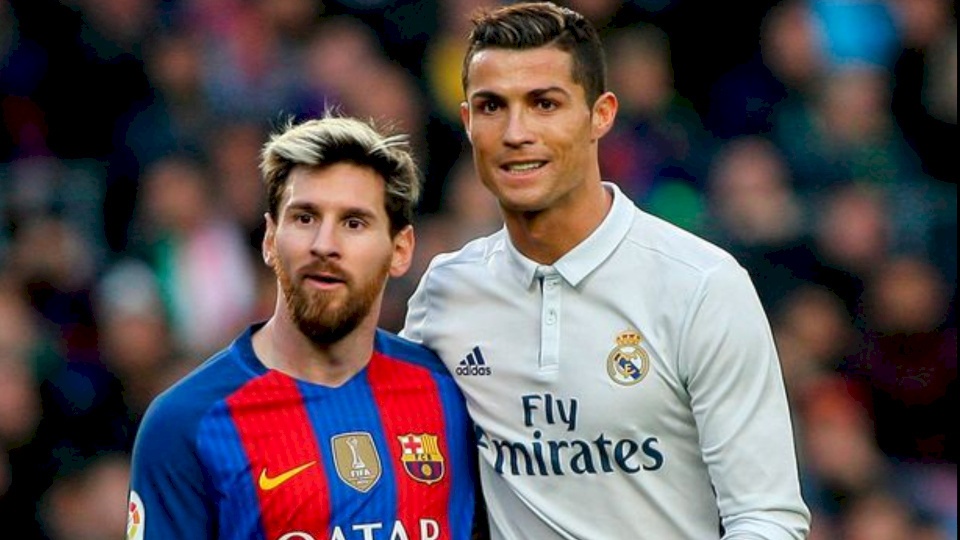 عشية الكلاسيكو.. ميسي يوجه رسالة لرونالدو