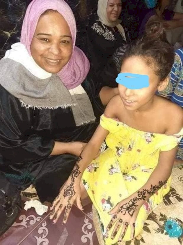 الظاهرة مستمرة.. فيديو جديد لخطوبة طفلين في مصر وضبط الوالدين