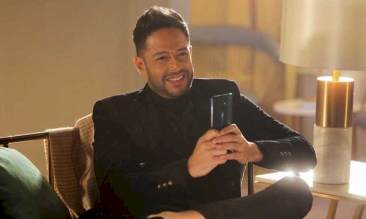شاهد- صورة قديمة لمحمد حماقي تصدم متابعيه