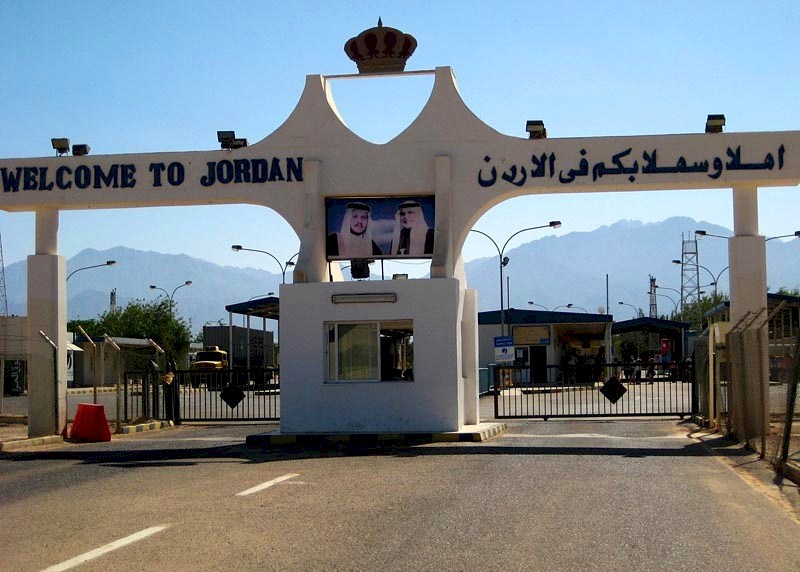 تعميم هام من "إدارة المعابر" للمسافرين إلى الأردن