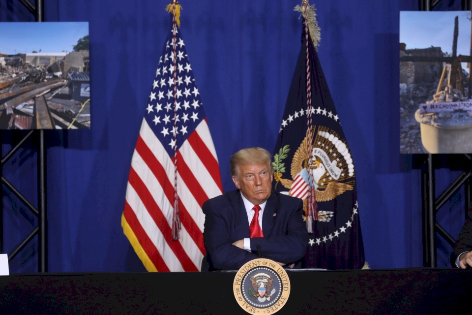 من عطّل موقع حملة ترامب الانتخابية؟