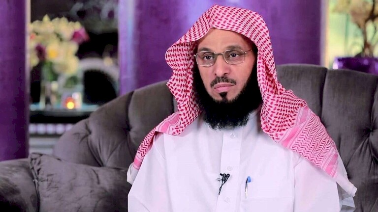 السعودية.. نقل القرني إلى العناية المركزة متأثرا بكورونا