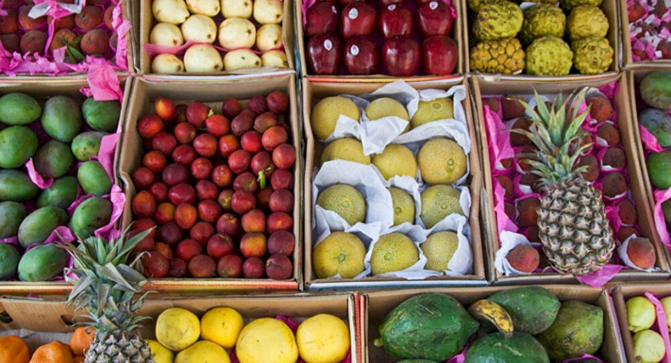 الخضار والفواكه الإسرائيلية ستباع بالإمارات قريبا