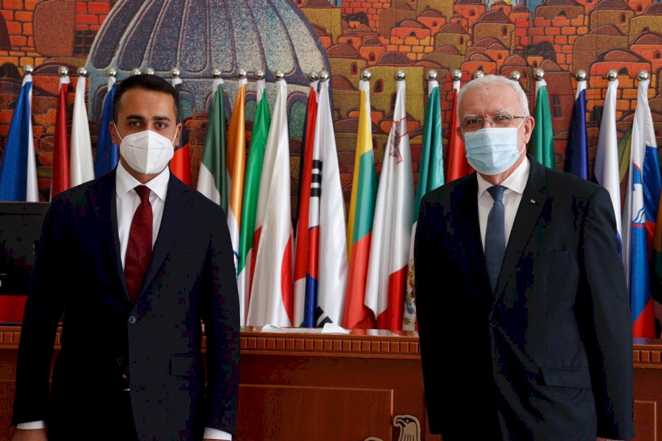 المالكي يدعو إيطاليا إلى دعم عقد المؤتمر الدولي للسلام