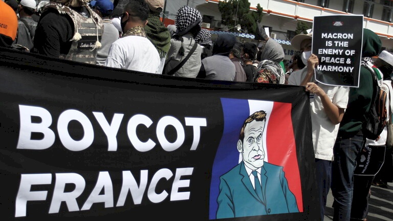 ماكرون: لم أقصد الإساءة للإسلام