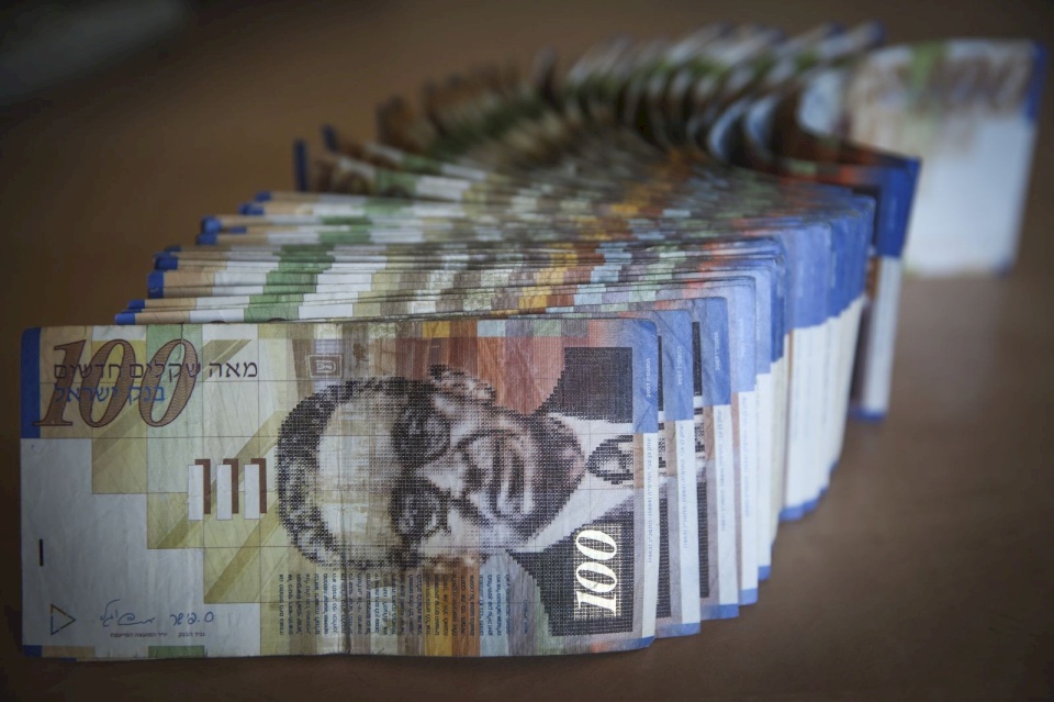 الاتحاد الأوروبي: يجب تحويل أموال المقاصة بسرعة