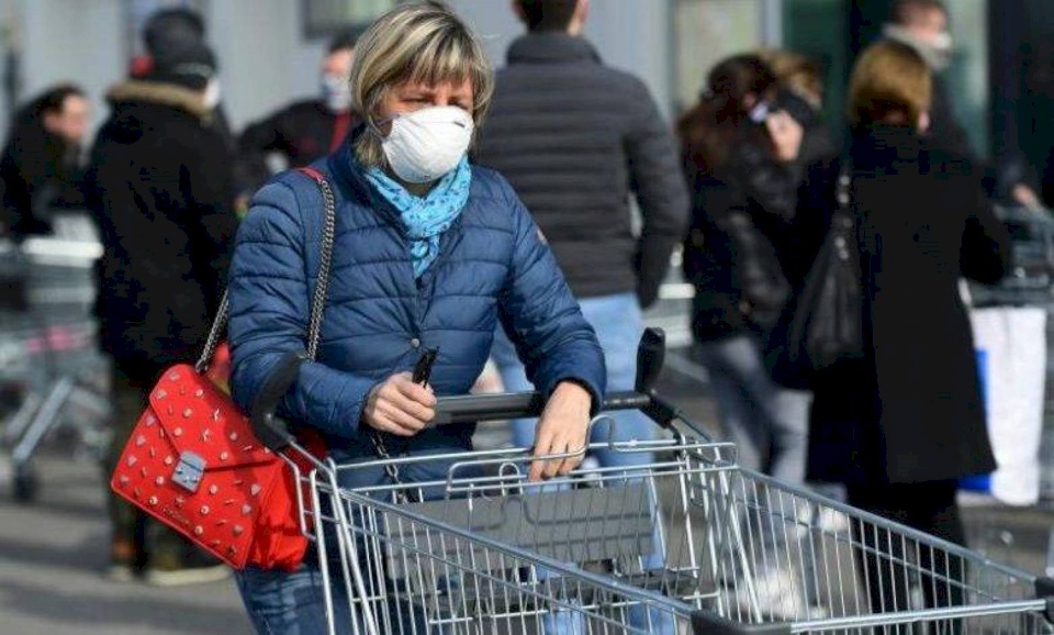 كيف ينتشر كورونا في التجمعات؟ دراسة تجيب