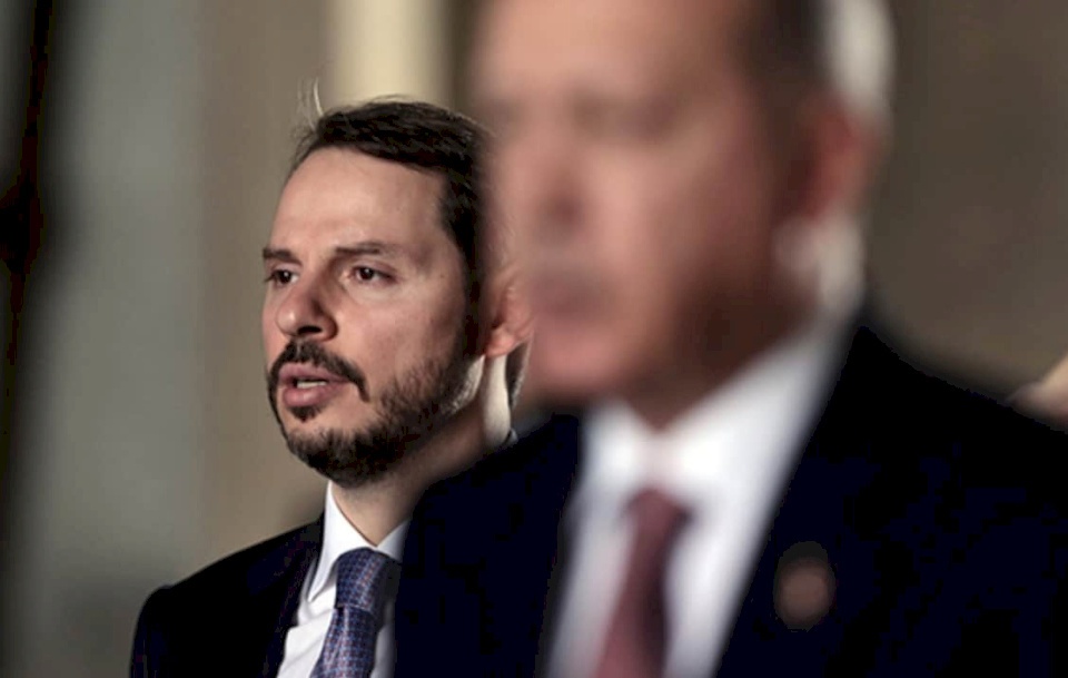 رواية جديدة تكشف سبب استقالة صهر أردوغان