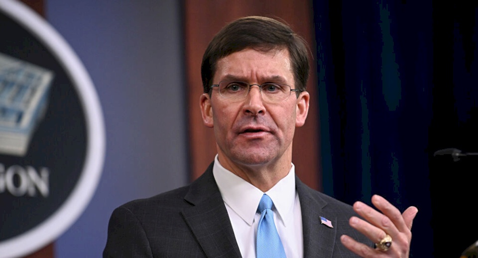 وزير الدفاع الأميركي يعلق على إقالته.. "لا أقول نعم دائما"