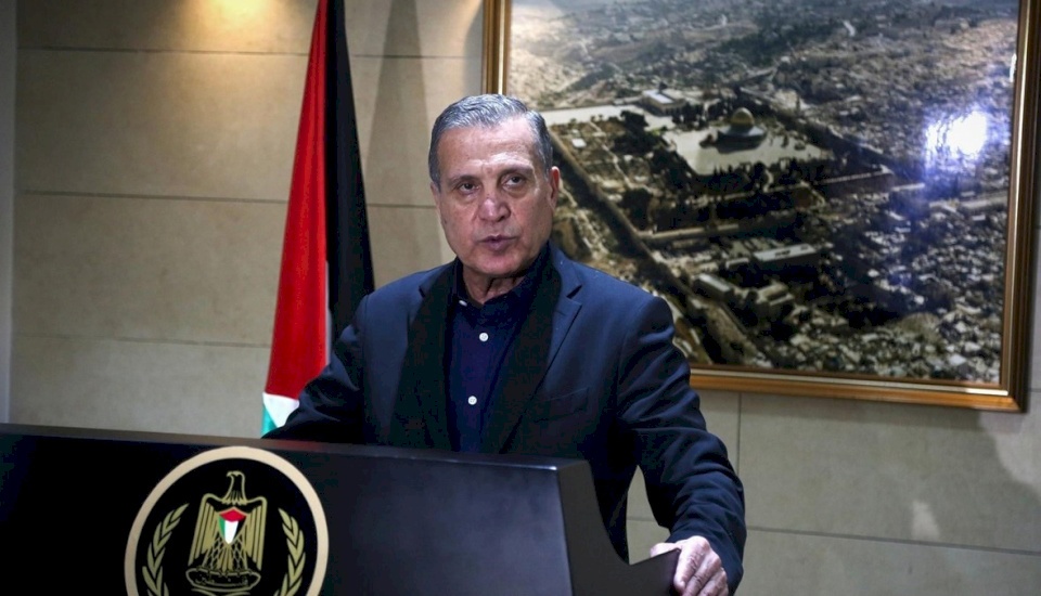 الرئاسة ترد على غانتس: نعود للمفاوضات على أساس الشرعية الدولية