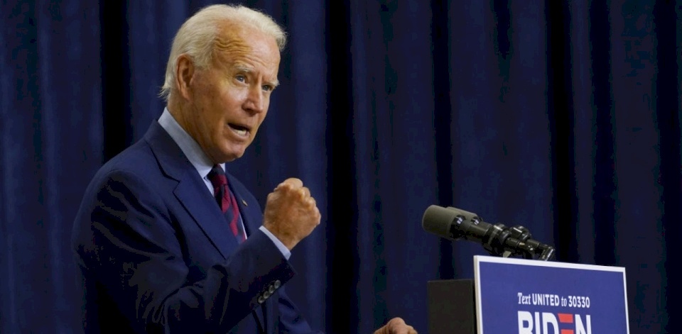 بايدن يُعين كبير موظفي البيت الأبيض وترامب يواصل التشكيك