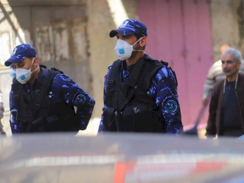 القبض على عريس بعد إغلاقه الشارع العام برام الله