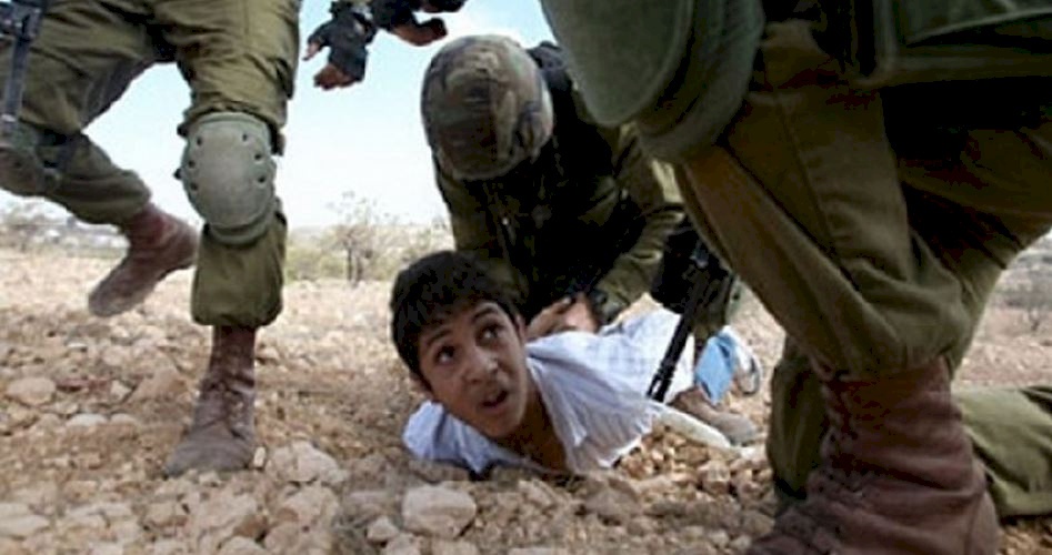 يوم الطفل العالمي.. الاحتلال اعتقل 400 طفل فلسطيني هذا العام