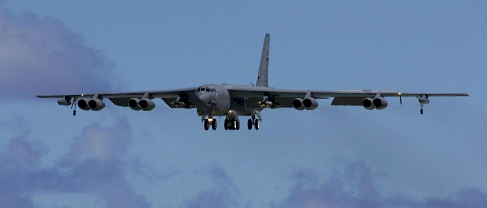 واشنطن ترسل رسالة إلى إيران عبر قاذفات "B-52"