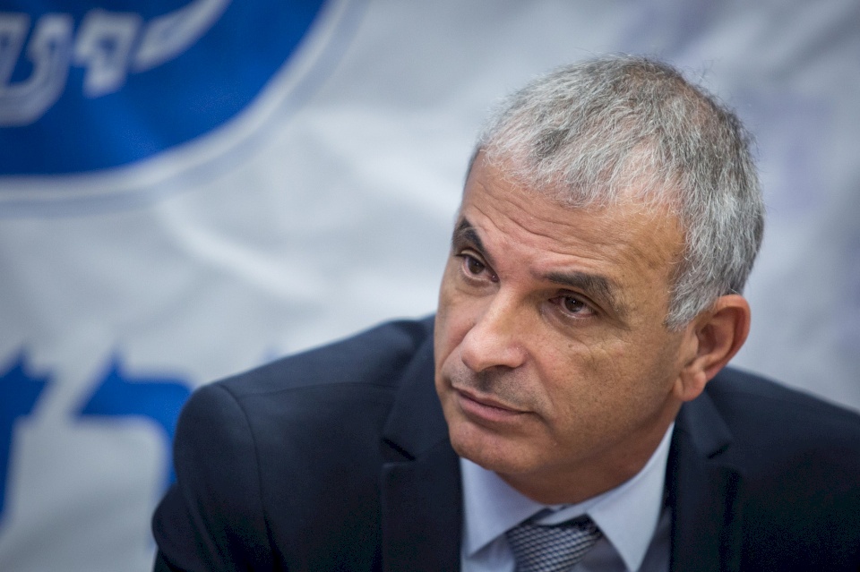 شراكة اقتصادية بين وزير إسرائيلي سابق وأحد أفراد العائلة الحاكمة في الإمارات