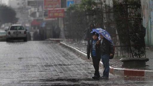 حالة الطقس: منخفض جوي بارد يبدأ تأثيره ظهراً