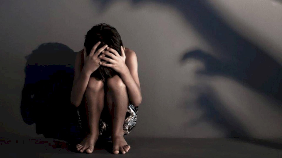 اختطف طفلاً 52 يوماً تحت الأرض ليعتدي عليه جنسياً