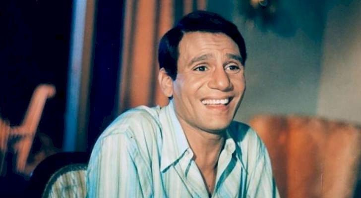 صورة نادرة لـ عبد الحليم حافظ وهو يبكي لهذا السبب