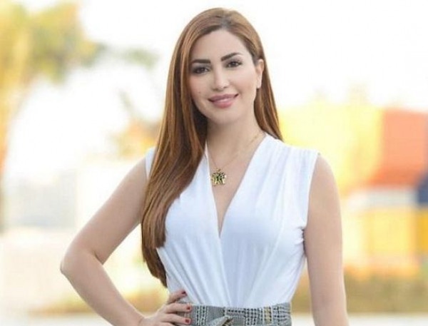 بعد هيفاء وهبي.. فنانة سورية "تهاجم" لقاحات (كورونا): "هل أصبحنا فئران تجارب؟"