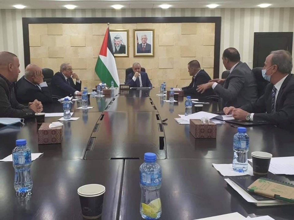 اشتية: الاغلاق ليس عقابياً والحكومة أكبر متضرر