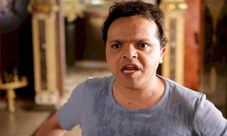 محمد هنيدي يحل لغزاً حير جمهوره 17 عاماً