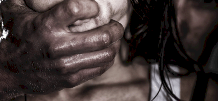 رجل خمسيني ادعى أنه مختص نفسي واغتصب شابة في مدينة يافا المحتلة