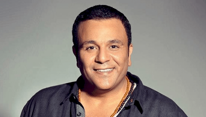 فيديو- محمد فؤاد يلفت الأنظار بوزنه الزائد