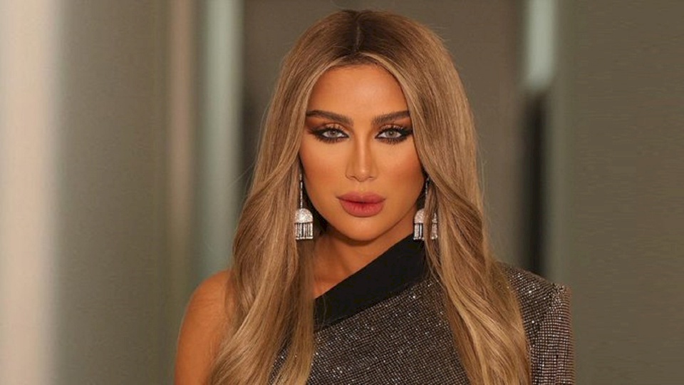بعد هيفاء ونيكول.. مايا دياب ترفض لقاح كورونا: "لا تضعوا السم في أجسادكم"