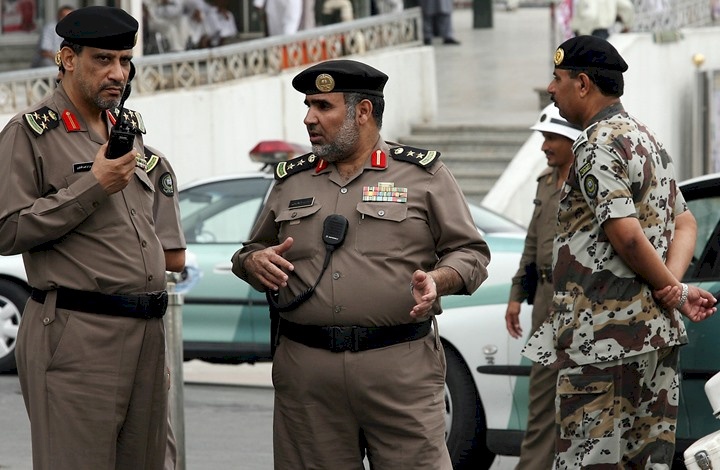 توقيفات واسعة لضباط ومسؤولين سعوديين كبار بقضايا فساد