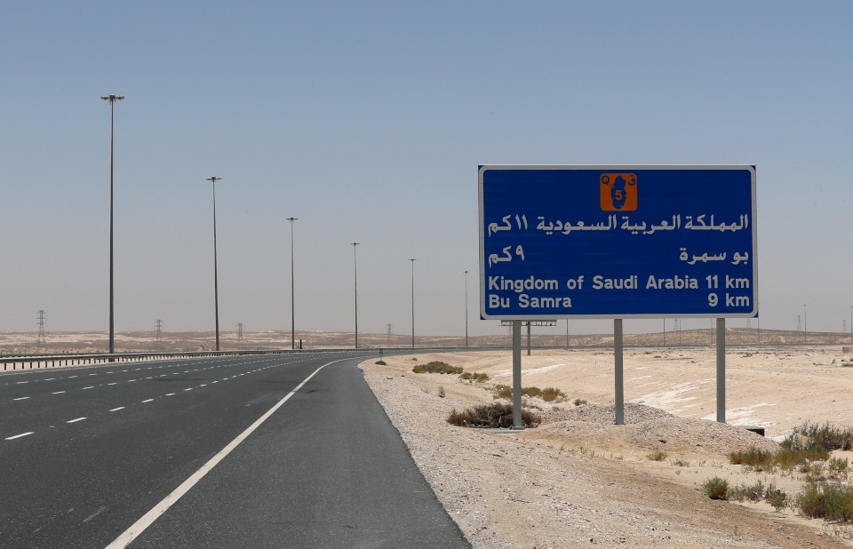 هل بدأت المصالحة الخليجية؟ فتح الحدود بين السعودية وقطر