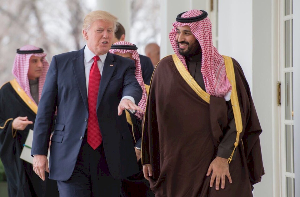كواليس مثيرة.. السعودية وترامب ضغطوا على دول المقاطعة لاتمام مصالحة قطر