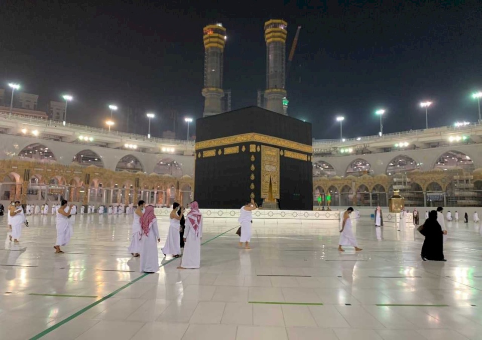 السعودية ستسمح برحلات العُمرة من بداية إبريل المقبل