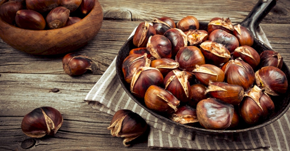 يحمي من فقر الدم ويخفض الكولسترول… فوائد الكستناء